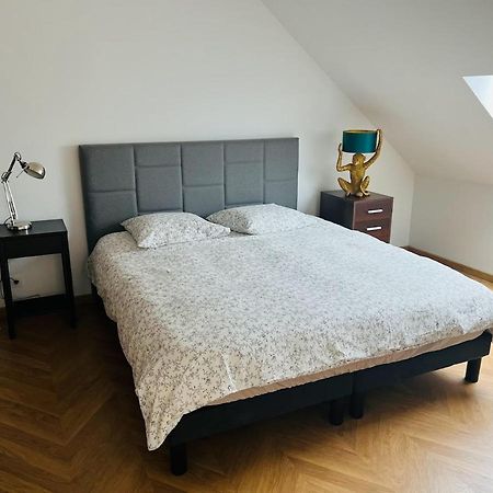 Apartamento Elegant T4 Centre Reims/Parking Prive Exterior foto